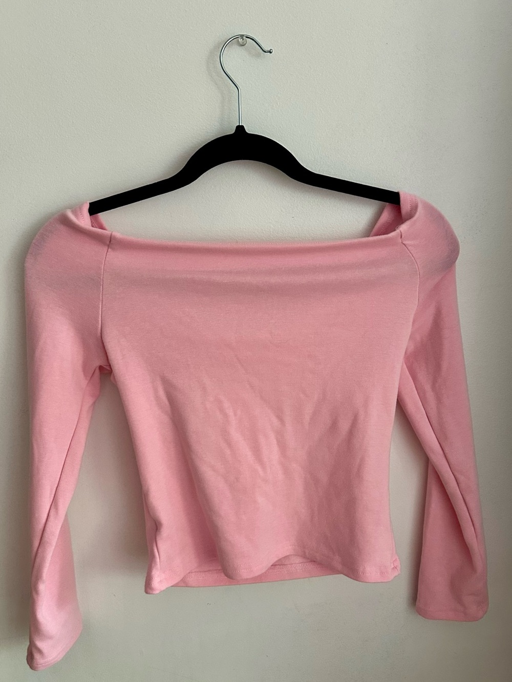 Women's Off-The-Shoulder Long Sleeve Top in Soft Pink